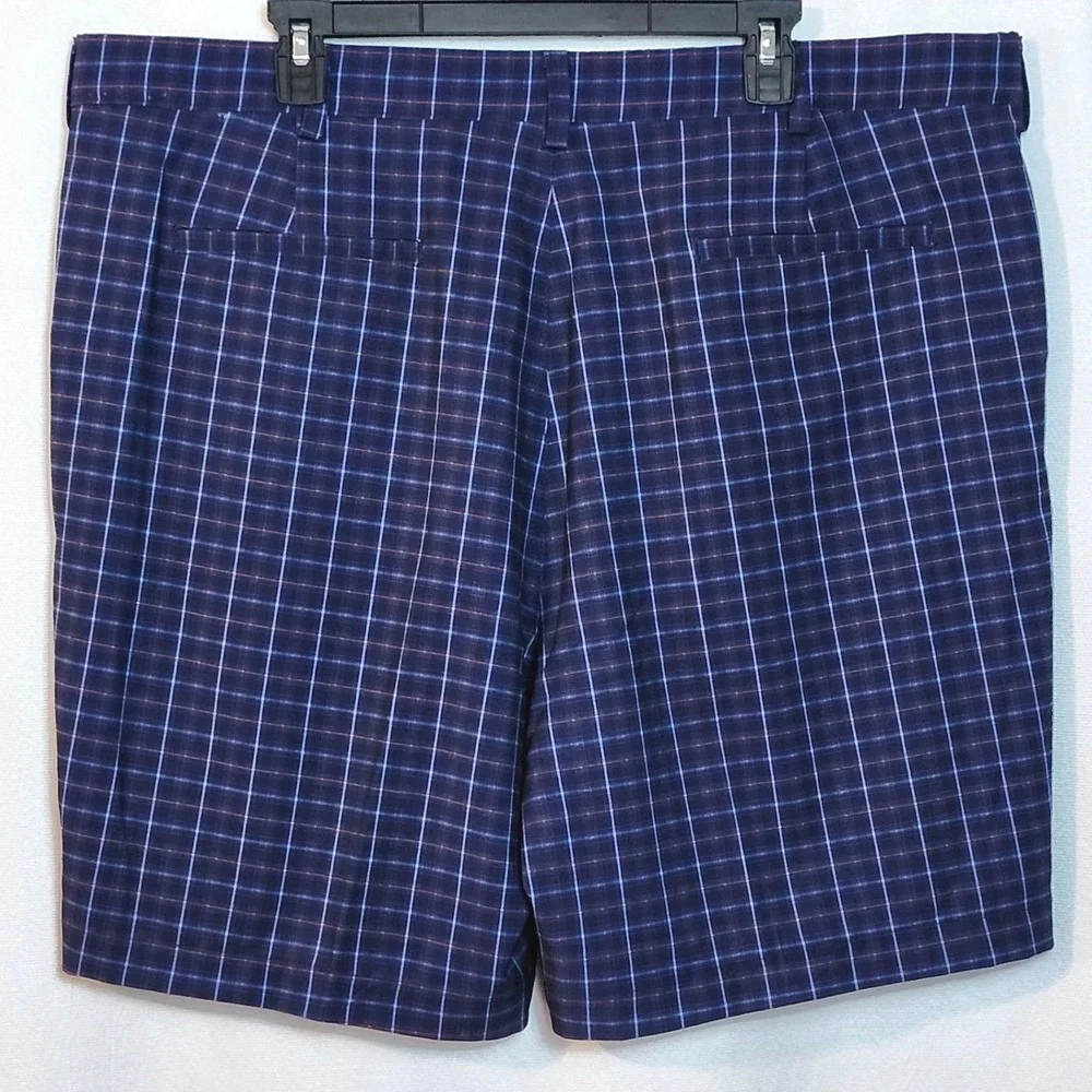 LOT OF 2 PGA TOUR LIGHTWEIGHT GOLF SHORTS MENS SIZE 42 BLUE PLAID‎